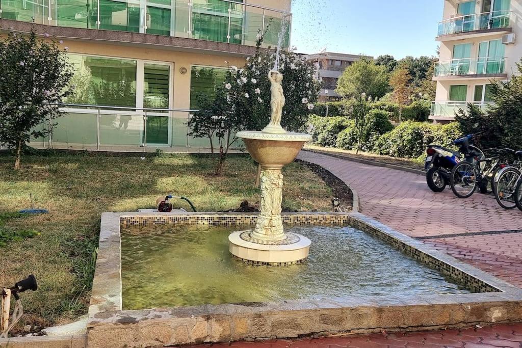 Уютен Апартамент Близо До Морето Igroeg Burgas Esterno foto